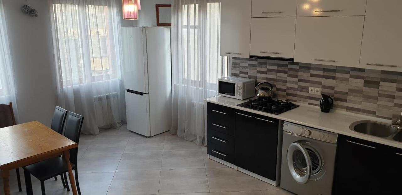 Appartamento Tbilisi House Esterno foto